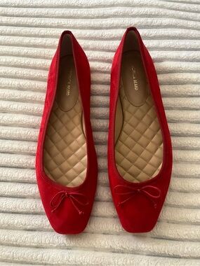 Veronica Beard Red Flats
